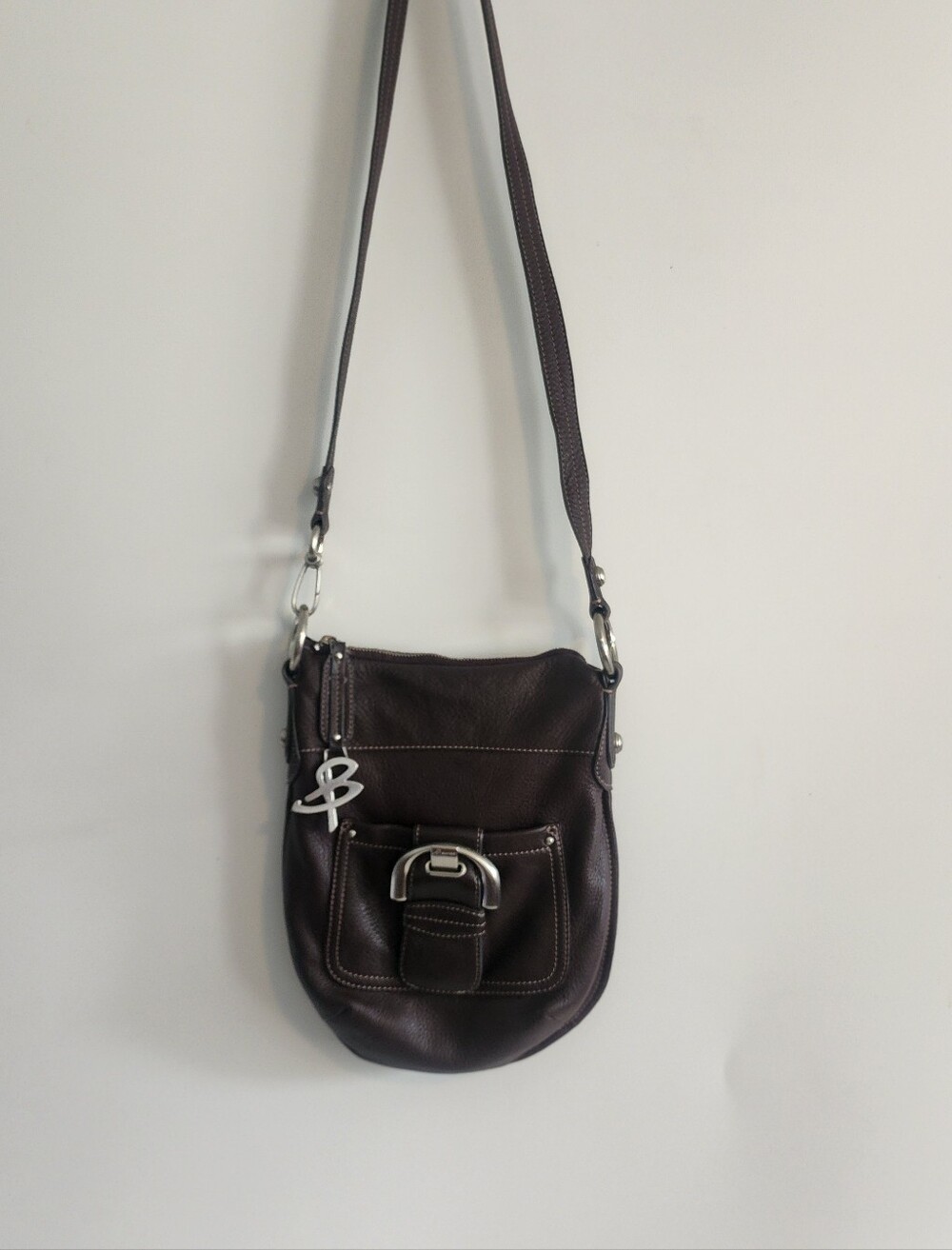 B. Makowsy Brown Leather Shoulder/Crossbody Bag with Silver Buckle